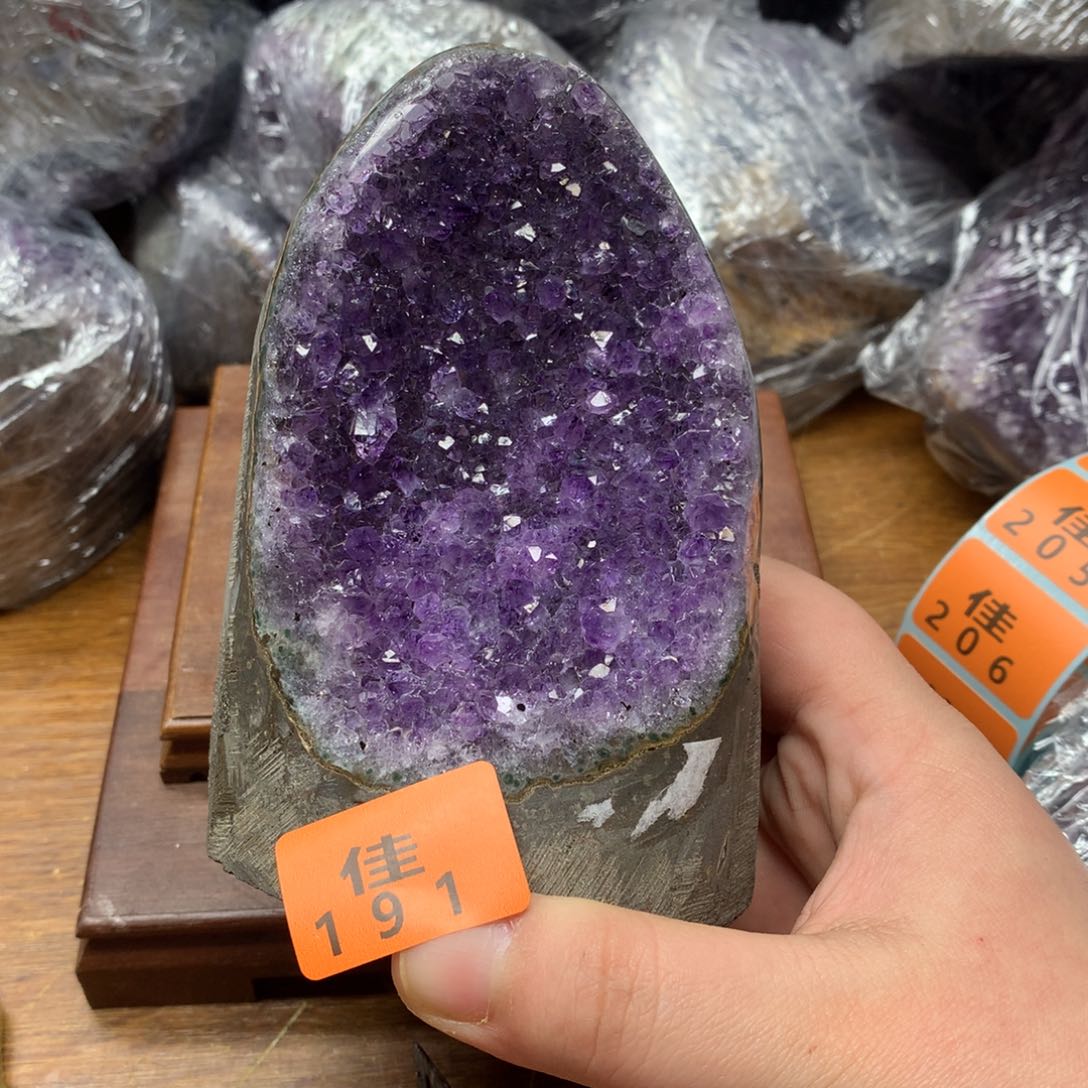 水晶大型摆件（非配饰）未镶嵌