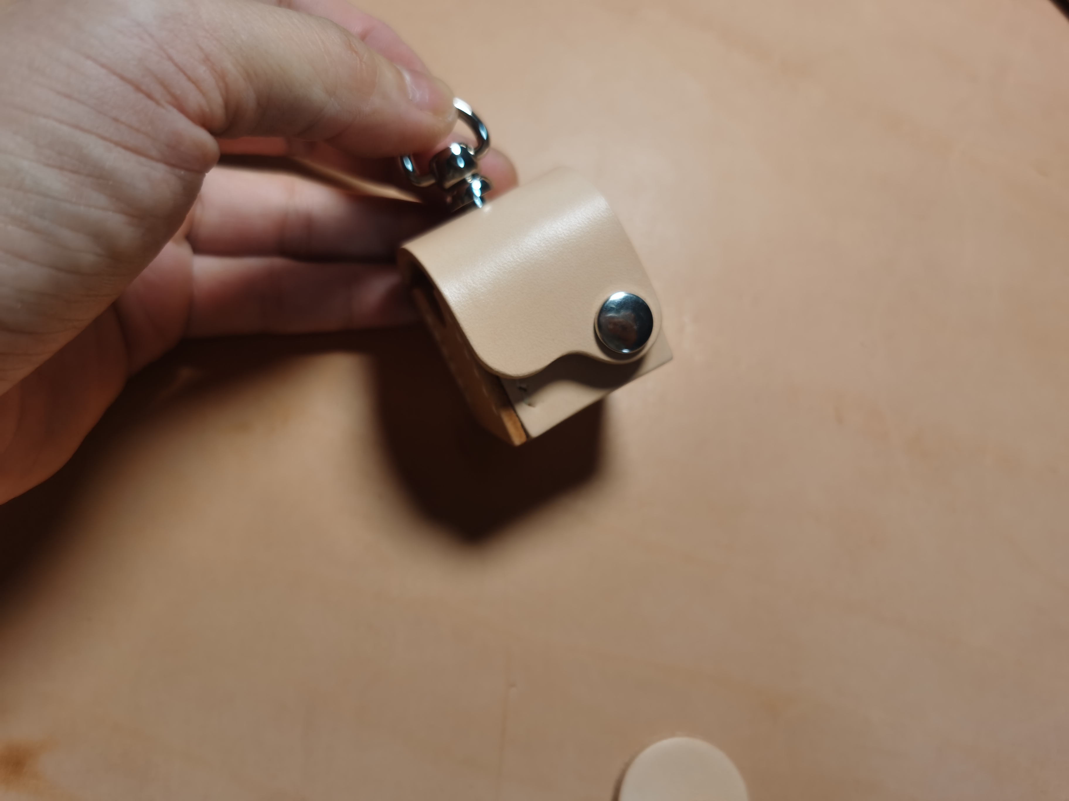 原创方形巧克收纳盒，头层牛皮纯手工制作