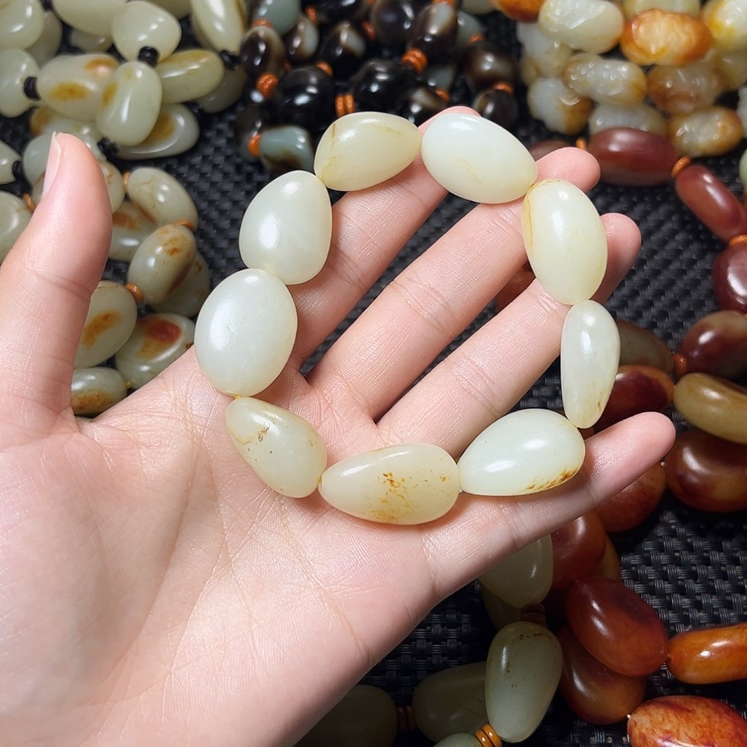 焦***石手链未镶嵌和田玉