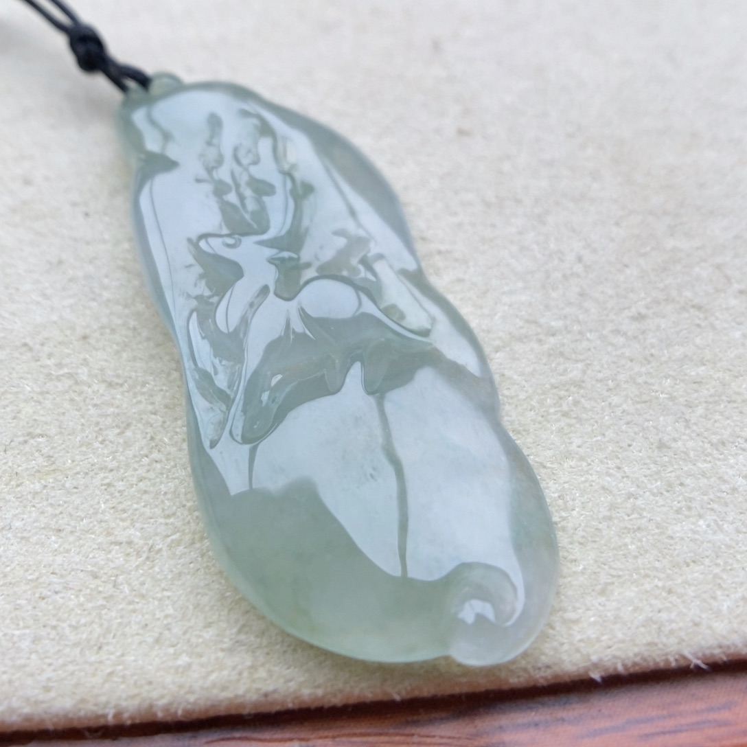 翡翠未镶嵌颈饰吊坠