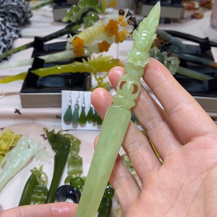 蛇纹石玉发簪未镶嵌