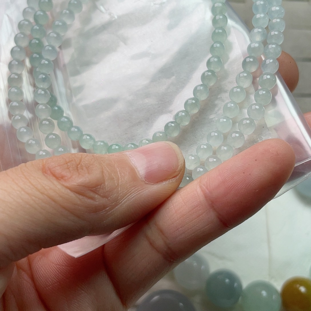 【闪购商品】定制翡翠未镶嵌冯*滔定制翡翠手链