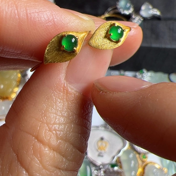 翡翠耳饰18K金镶嵌翡翠吊坠项链