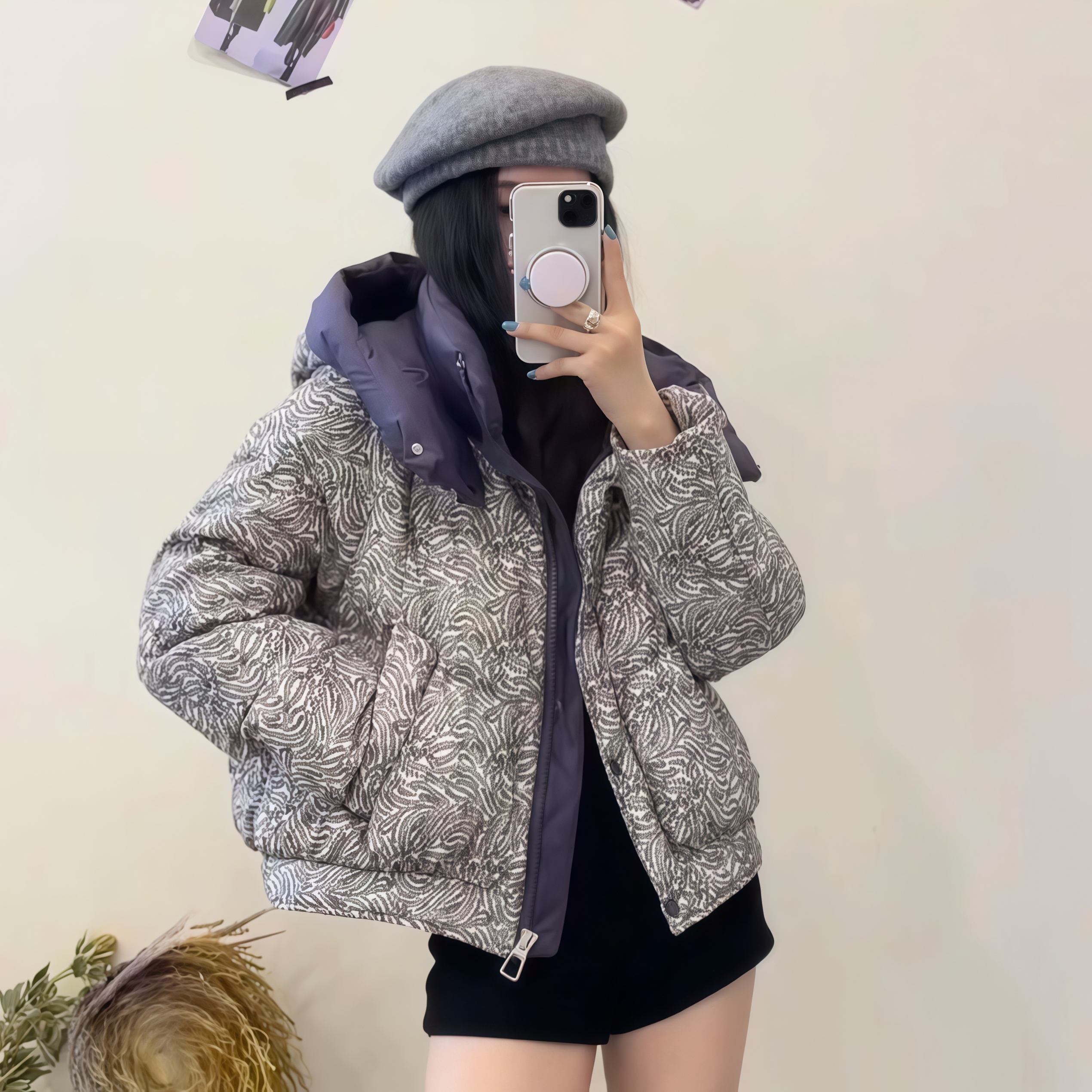 时尚气质拼色印花羽绒服女2025冬季新款时尚短款百搭显瘦减龄外套