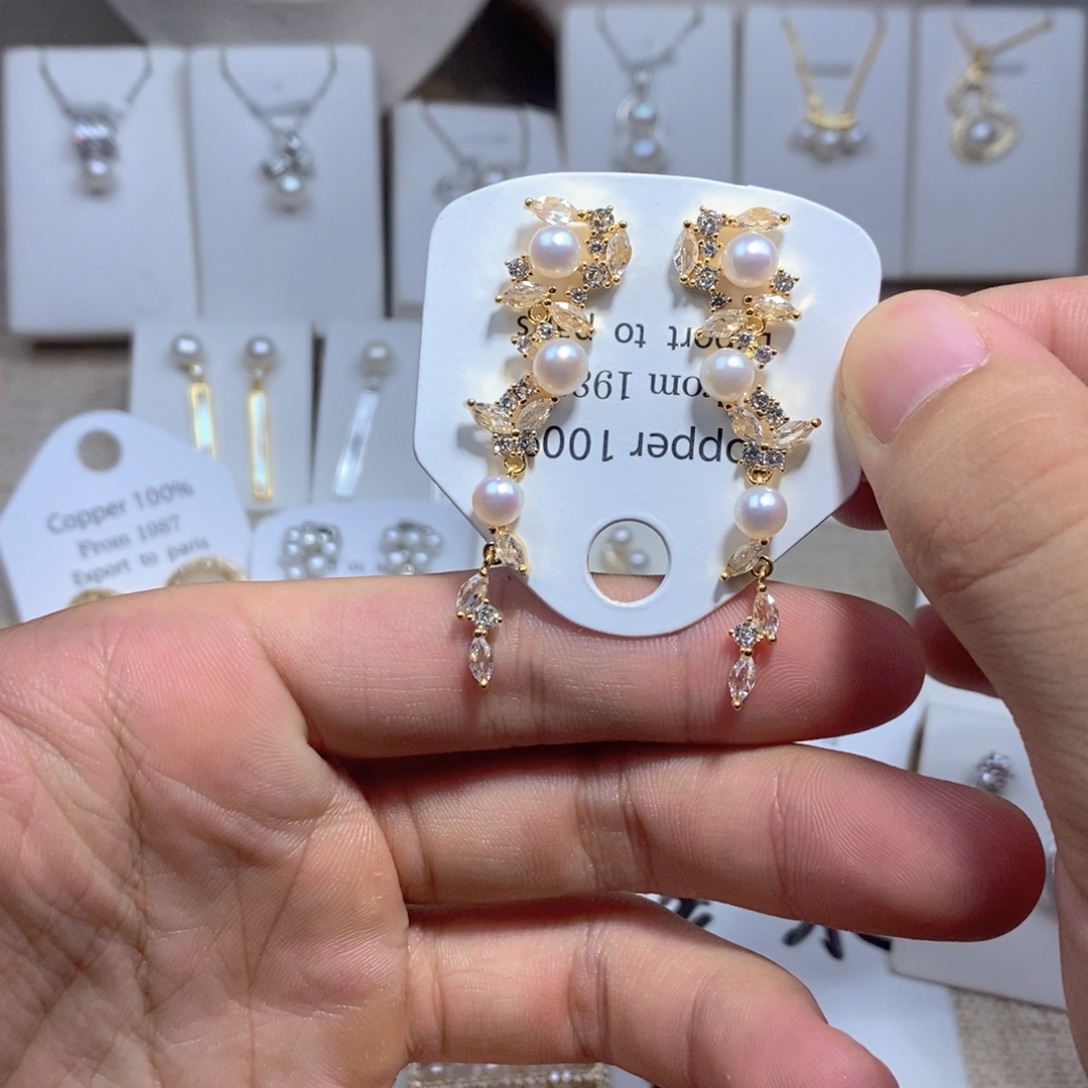 未镶嵌淡水珍珠耳饰