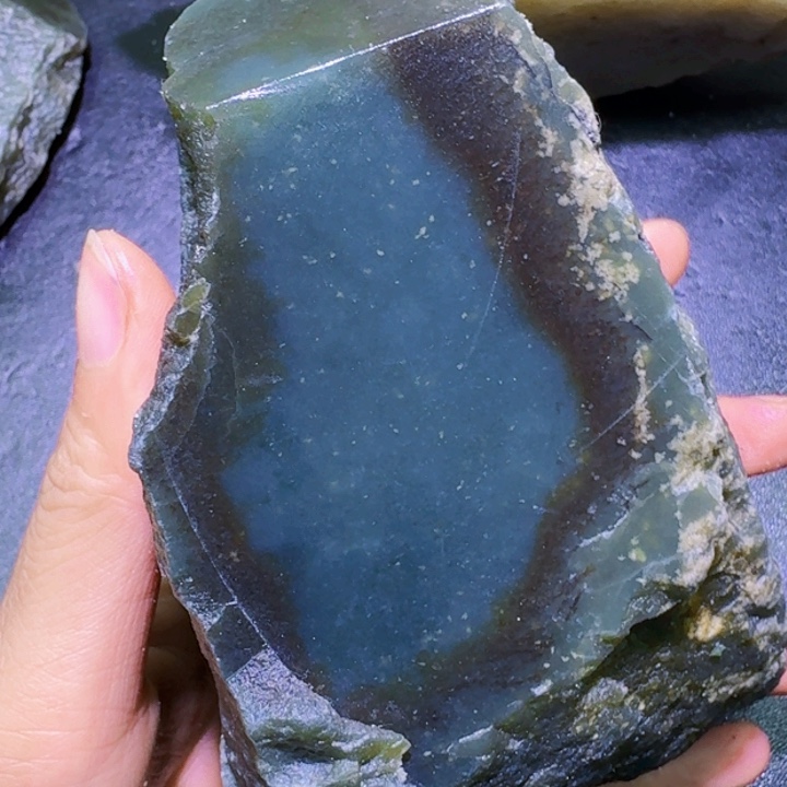 未镶嵌和田玉（糖玉）珠宝半成品