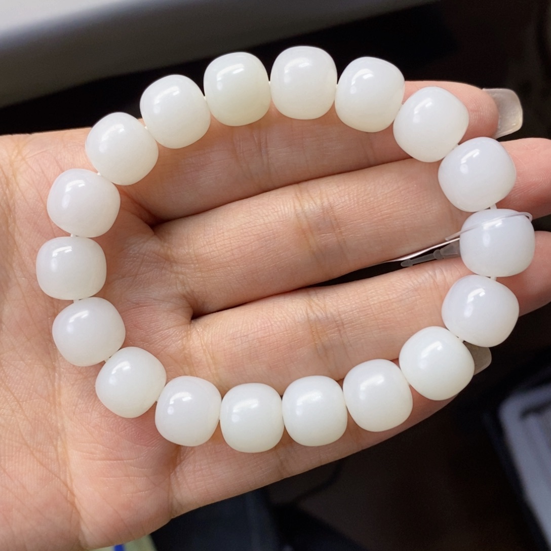 手串未镶嵌和田玉