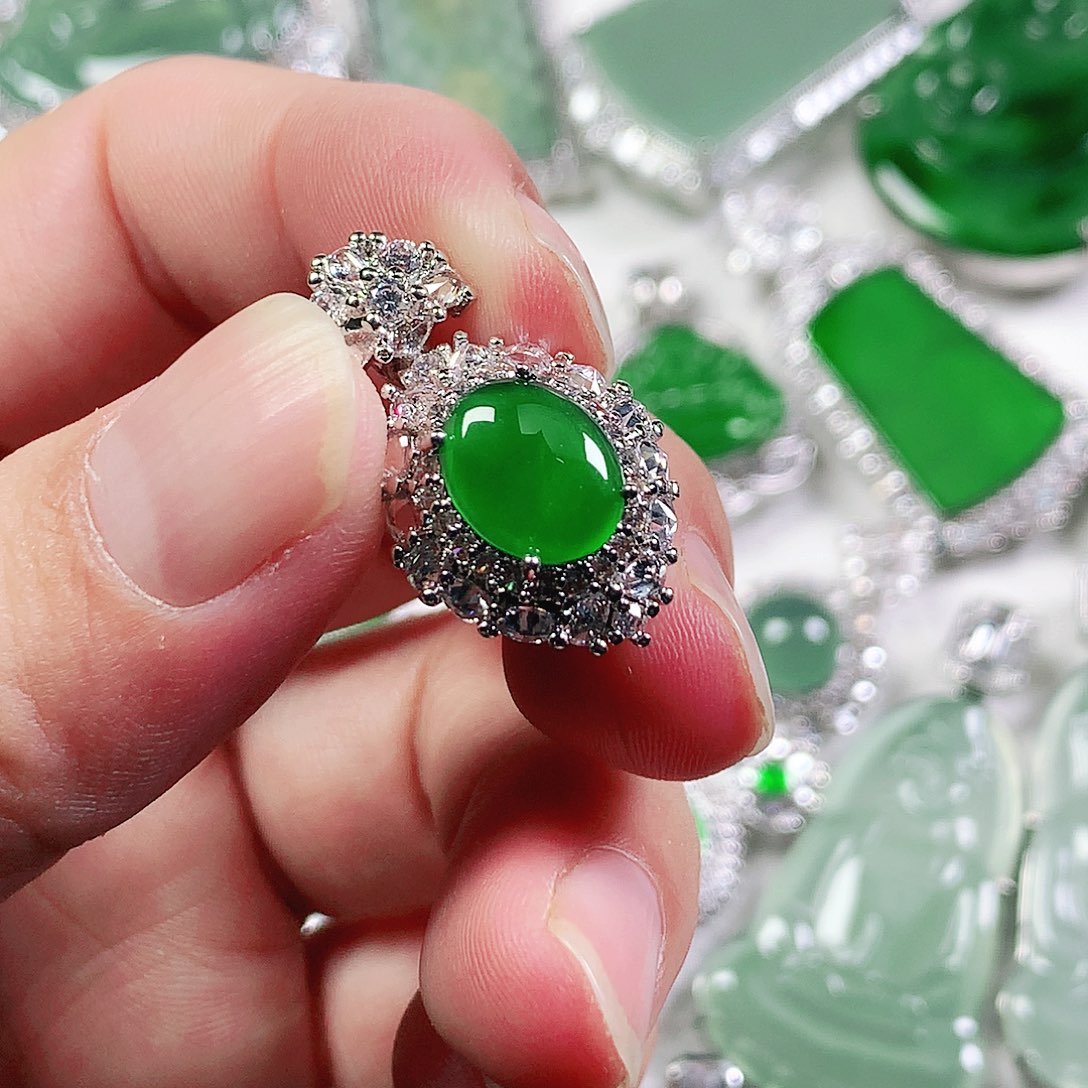 翡翠未镶嵌吊坠(不含链)