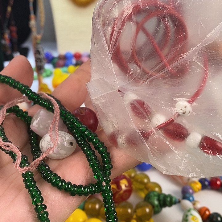 还***⋯DIY琉璃3个单珠，绿色项链，红色莲子珠