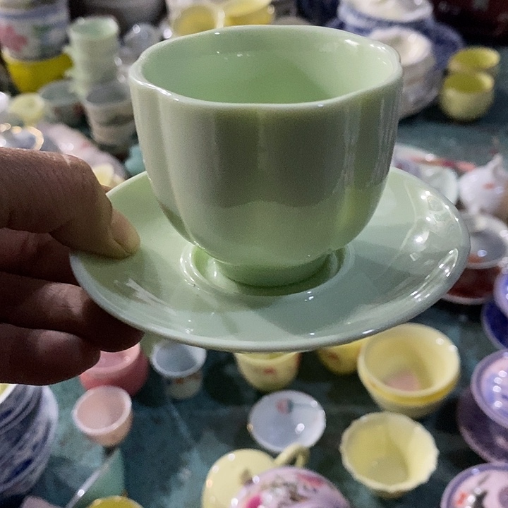 摆件陶绿稀土花口一杯一碟