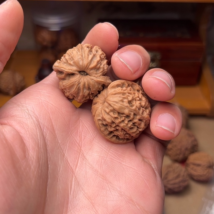 文玩核桃吊坠32野生（13）