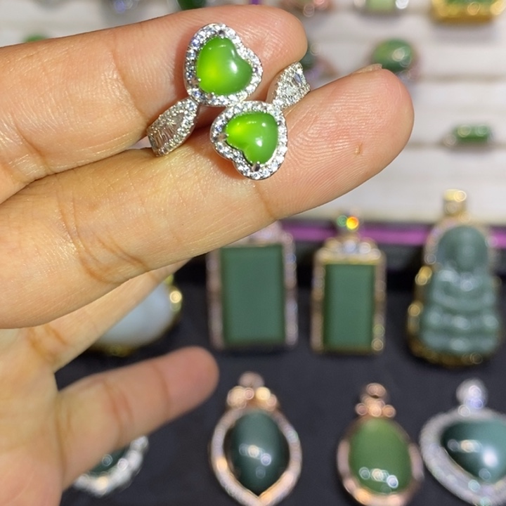 和田玉（碧玉）银S925镀金镶嵌颈饰