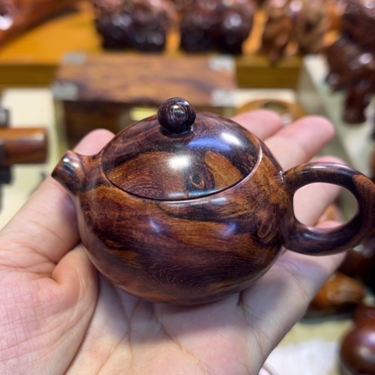黄花梨/降香黄檀把件王*凡黄花梨