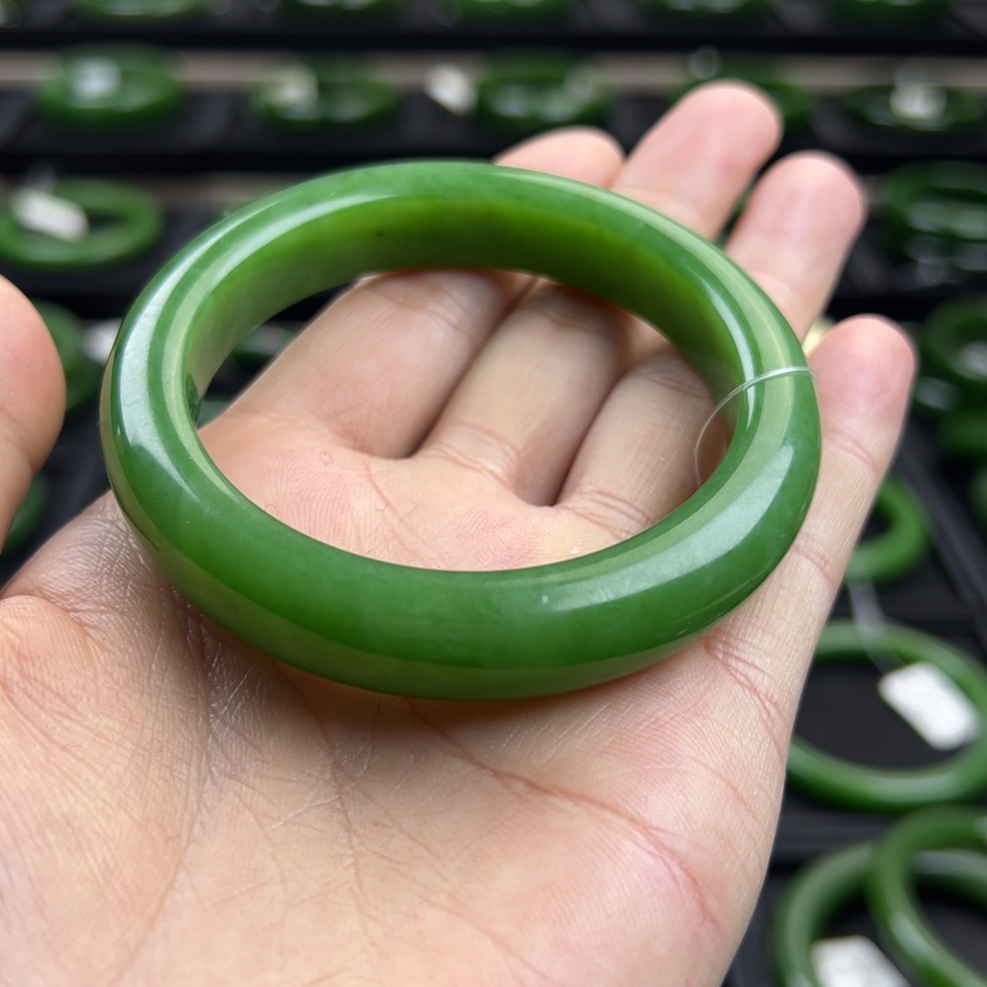 和田玉（碧玉）未镶嵌手镯56.57