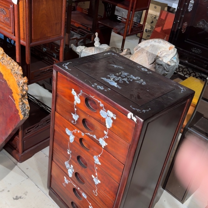 于***人木大观论器精品木摆件