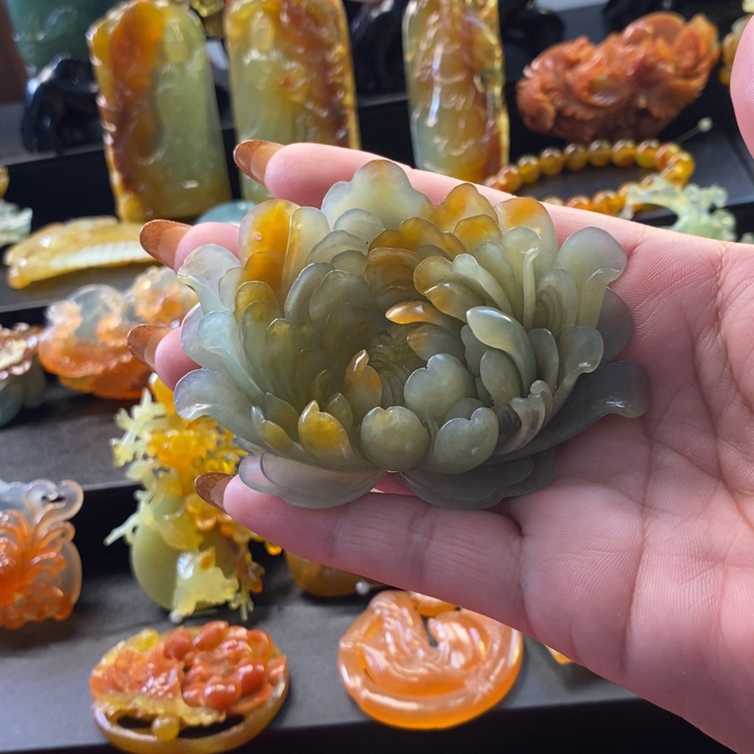 蛇纹石玉颈饰未镶嵌入*