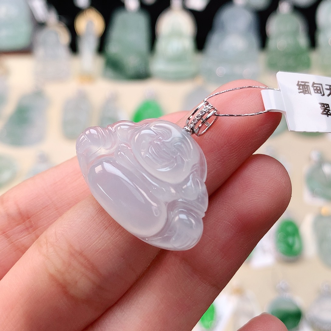 翡翠18K金镶嵌颈饰佛公