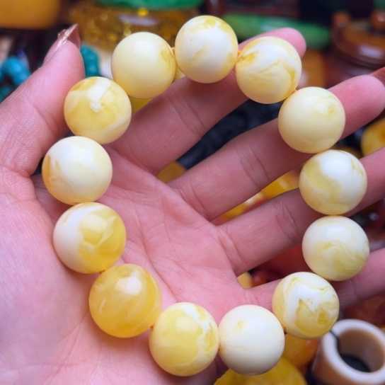 琥珀手串未镶嵌蜜蜡