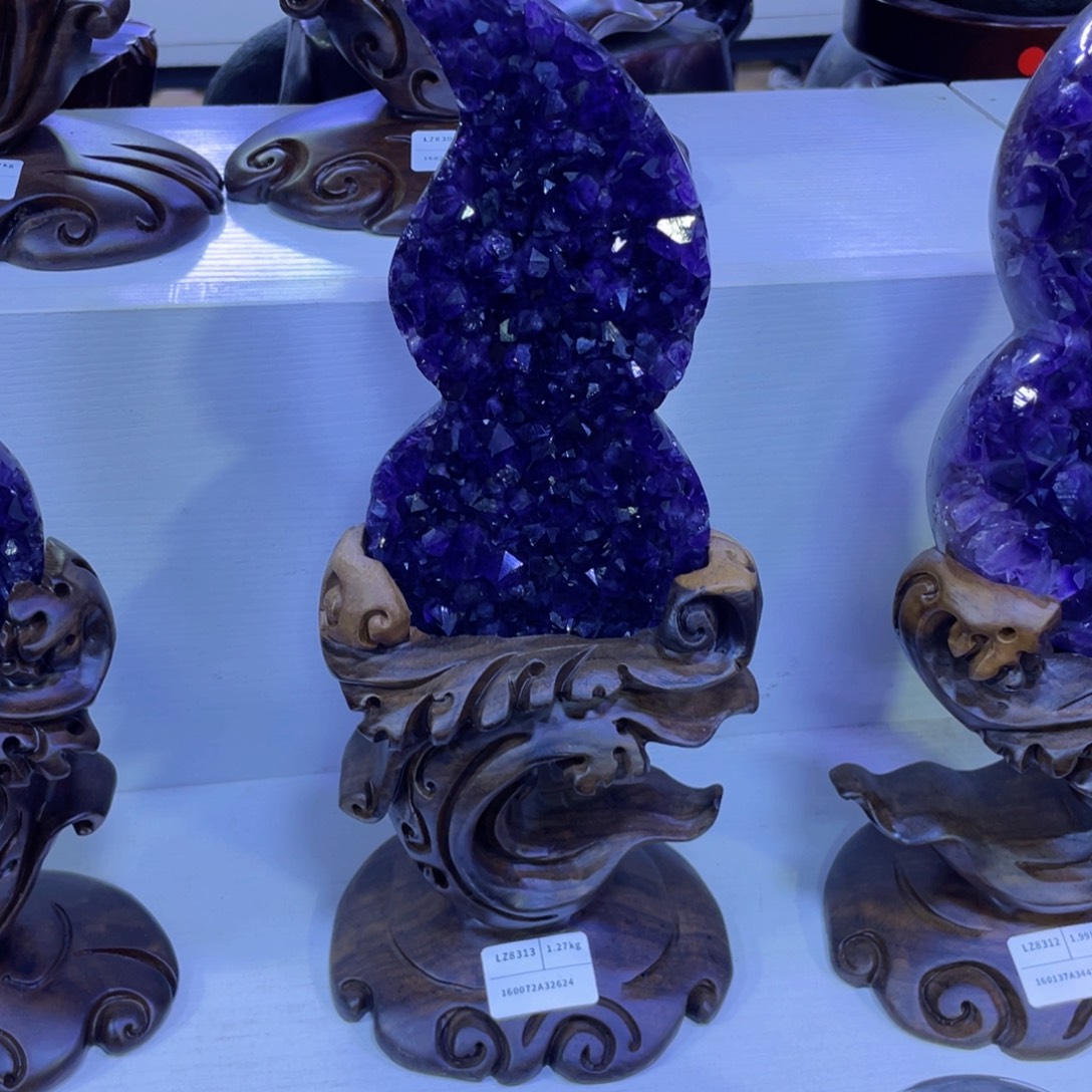 乌拉圭紫水晶摆件