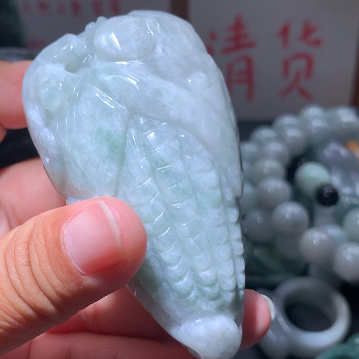 翡翠未镶嵌颈饰保真天然A货翡翠