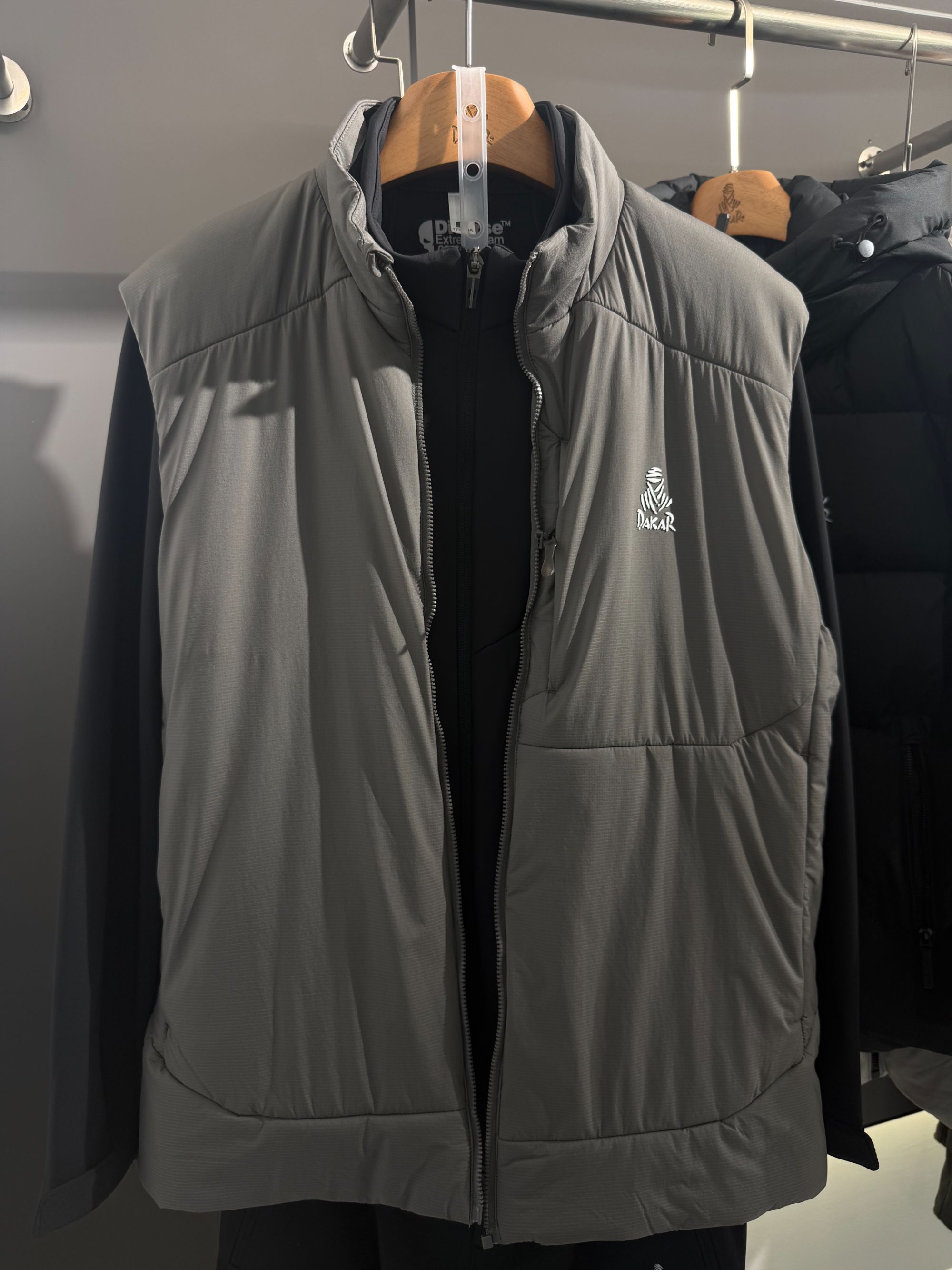 diverse达喀尔小立领轻薄款马甲