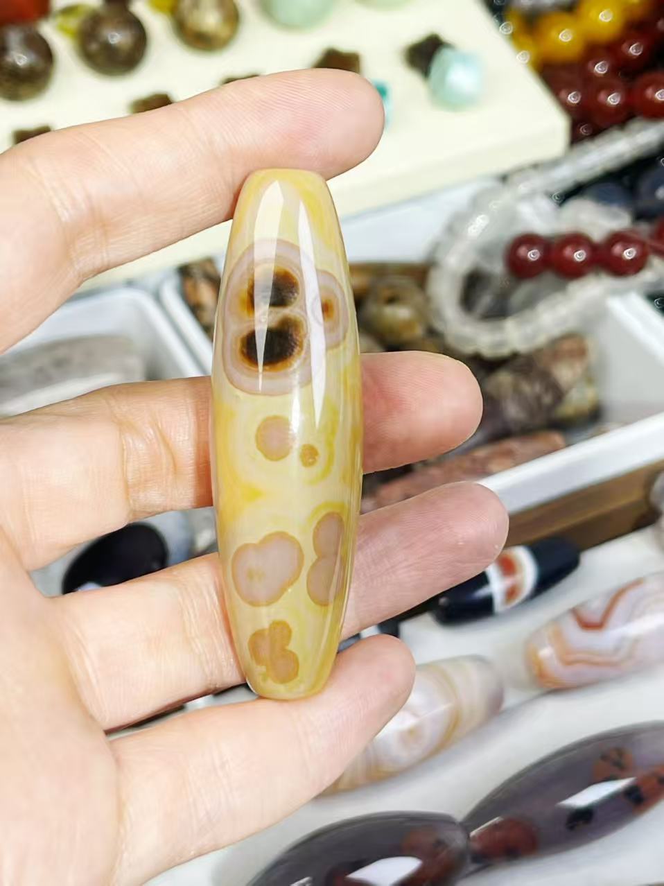 玛瑙勒子个性民风花纹