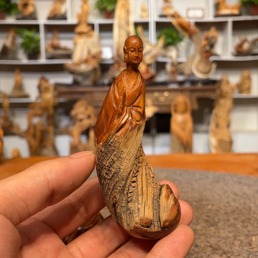 王***旗柏木（崖柏）5566666555
