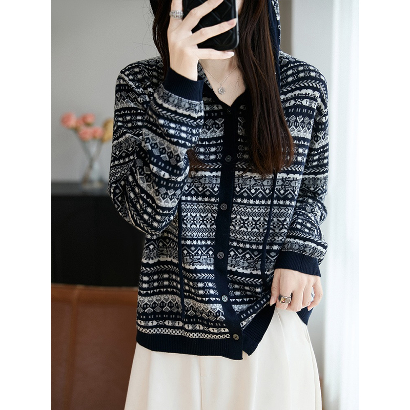 秋冬新款25年精仿羊毛长袖气质百搭显瘦遮肉提花连帽上衣