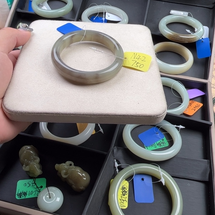 未镶嵌手镯和田玉玲珑美镯53.5