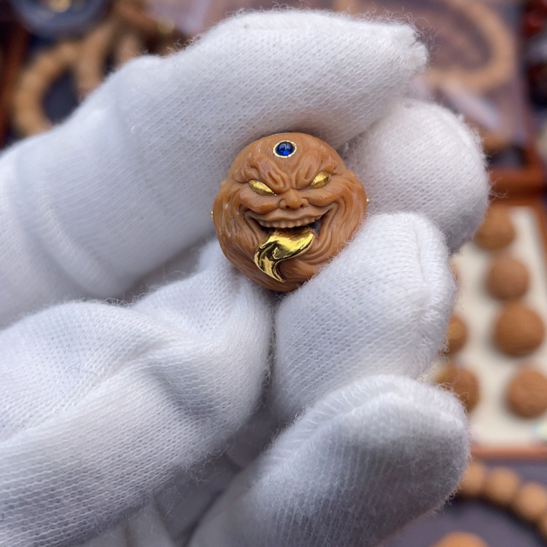 猴头核桃吊坠满工金舌修罗舔僧
