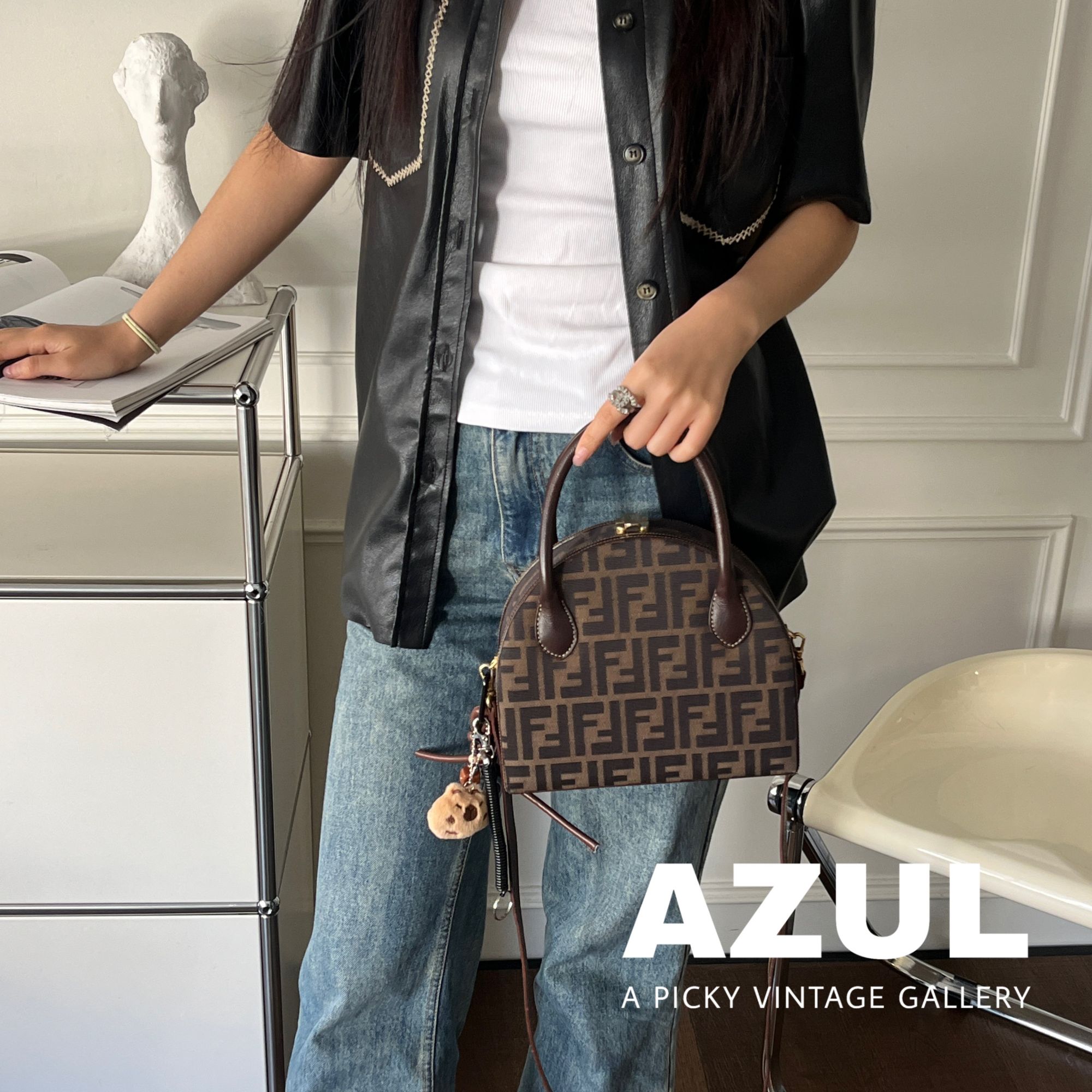 99新 FENDI/芬迪 Azul-棕色老花布面Zucca半月手提斜挎包39513