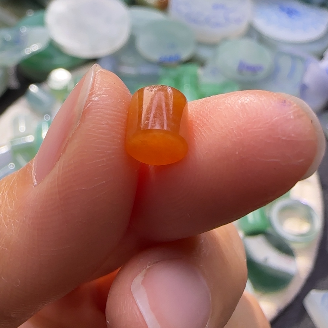 定制翡翠未镶嵌翡翠