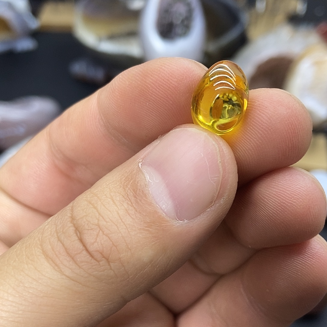 咖***糖水晶未镶嵌大型摆件（非配饰）