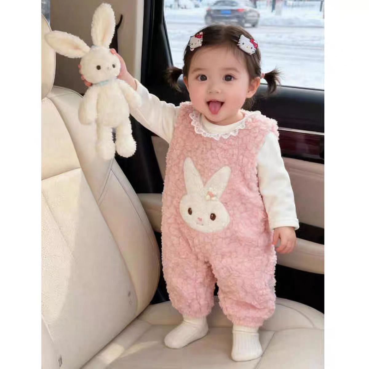 婴儿秋冬套装甜美可爱小兔子毛毛背带裤女宝宝加绒打底毛衣两件套