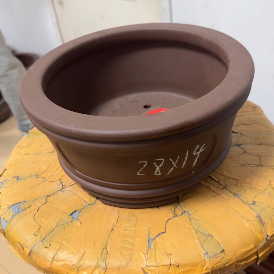 紫砂花盆呜呜呜呜