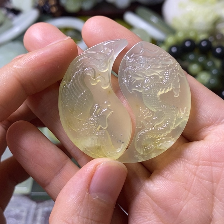 岫玉岫玉颈饰未镶嵌