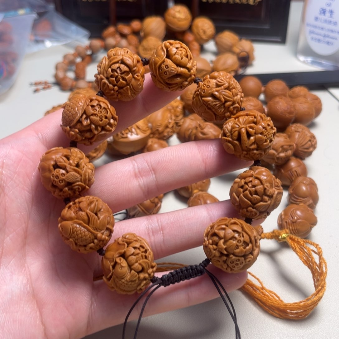 橄榄核吊坠?****²镂空荷花鱼