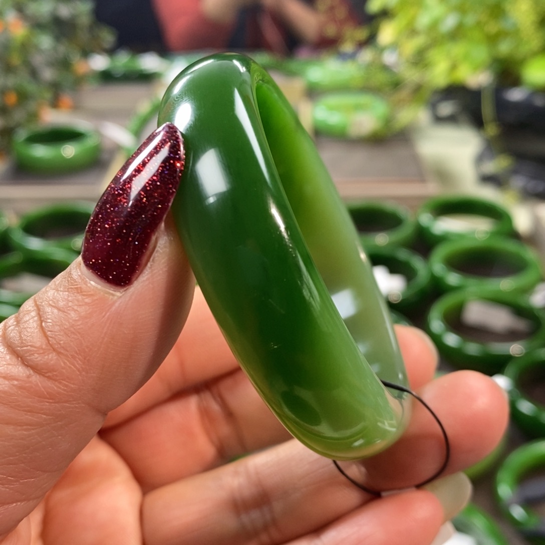 和田玉（碧玉）手镯未镶嵌眠*忧