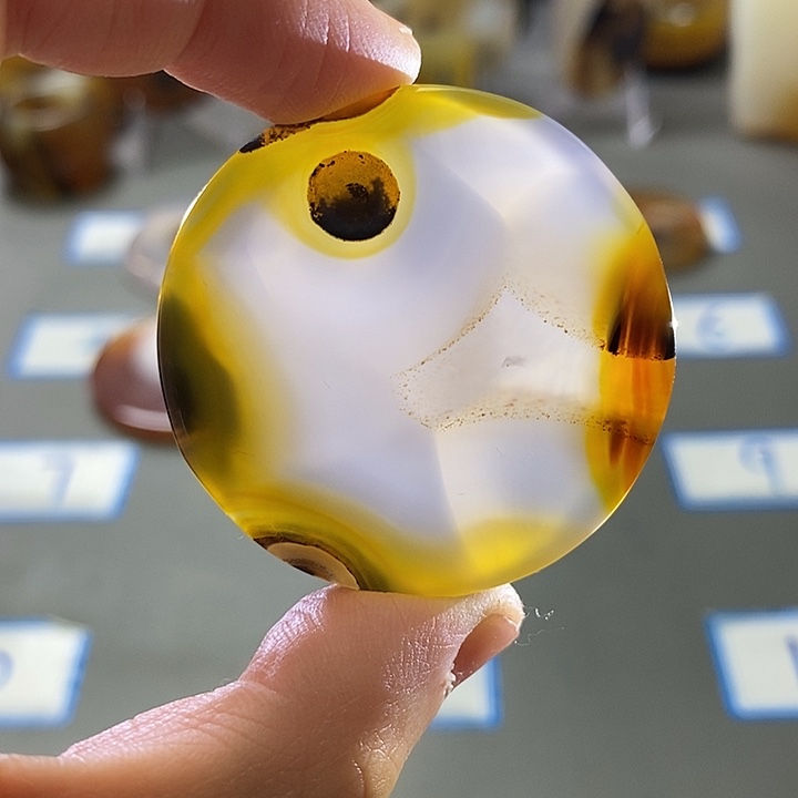 玛瑙/玉髓未镶嵌珠宝半成品5