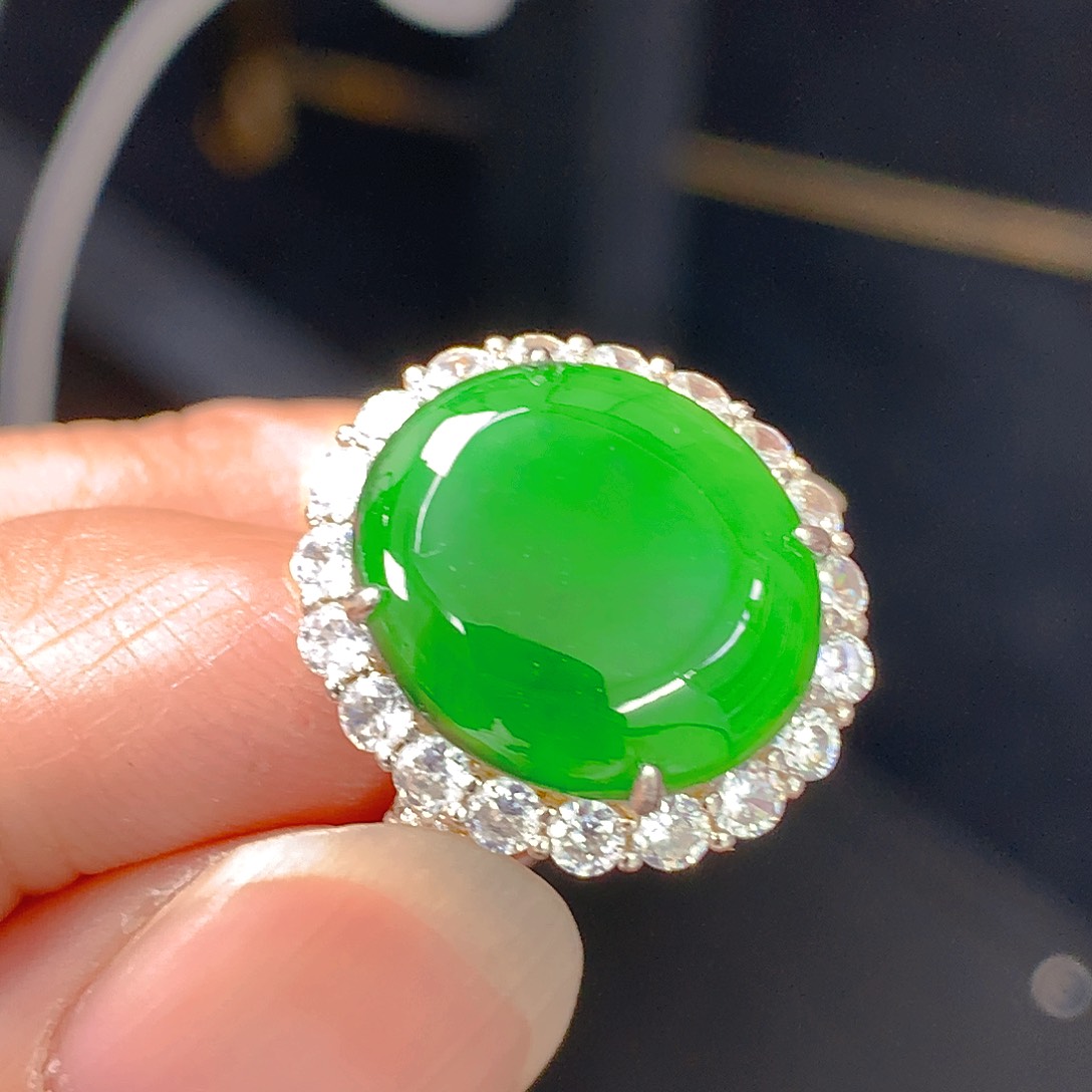 翡翠颈饰银S925镶嵌戒指