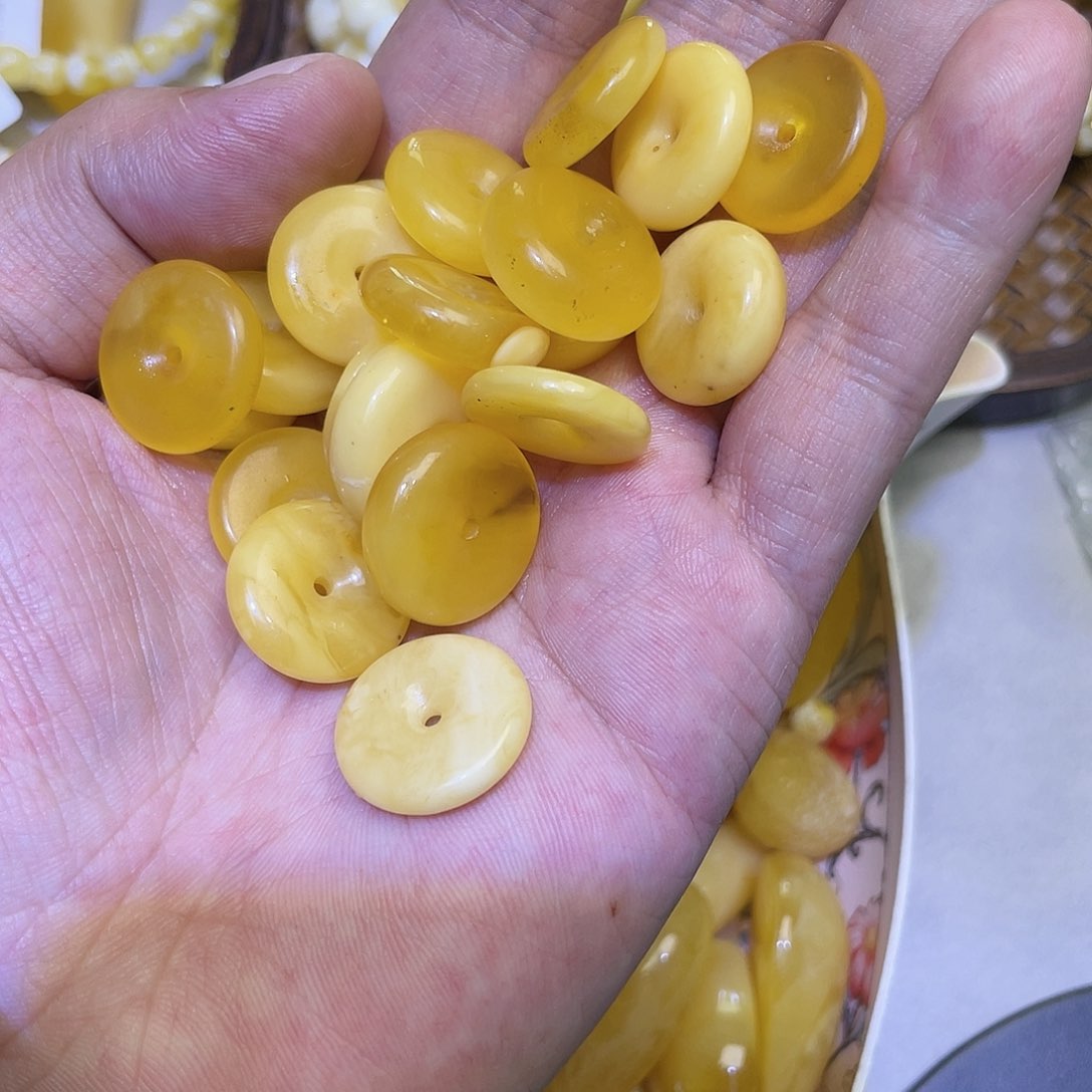 蜜蜡珠宝奇石未镶嵌小扣子百搭多样性发其中一个