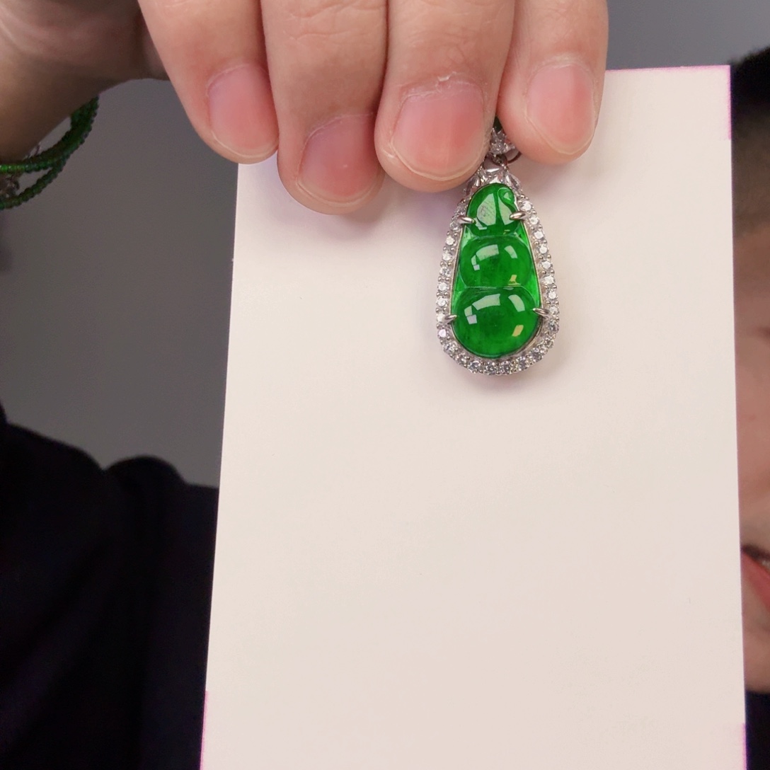 翡翠颈饰银S925镶嵌一件