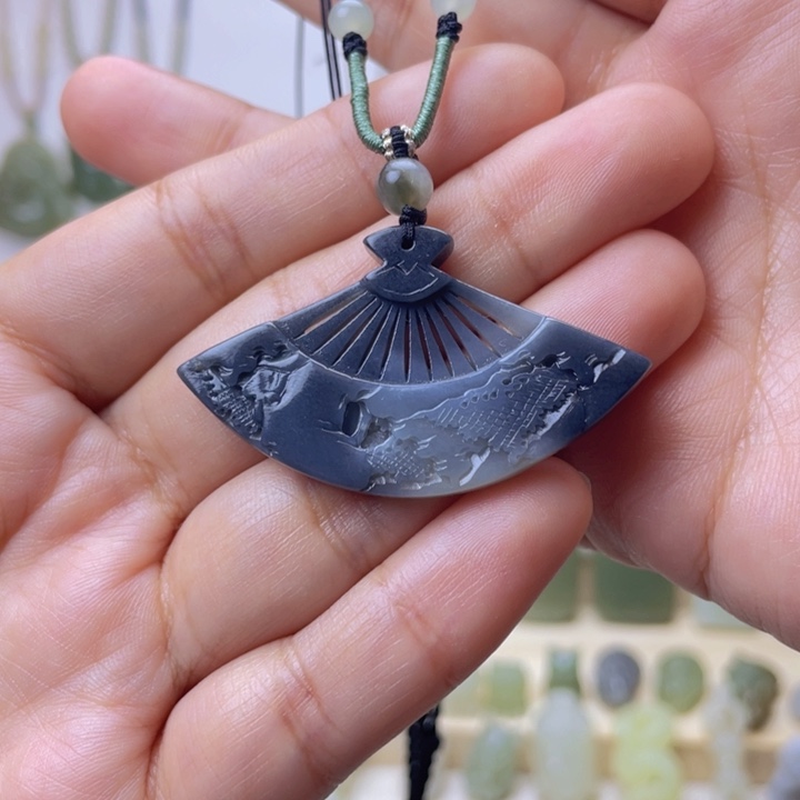 和田玉颈饰未镶嵌?*