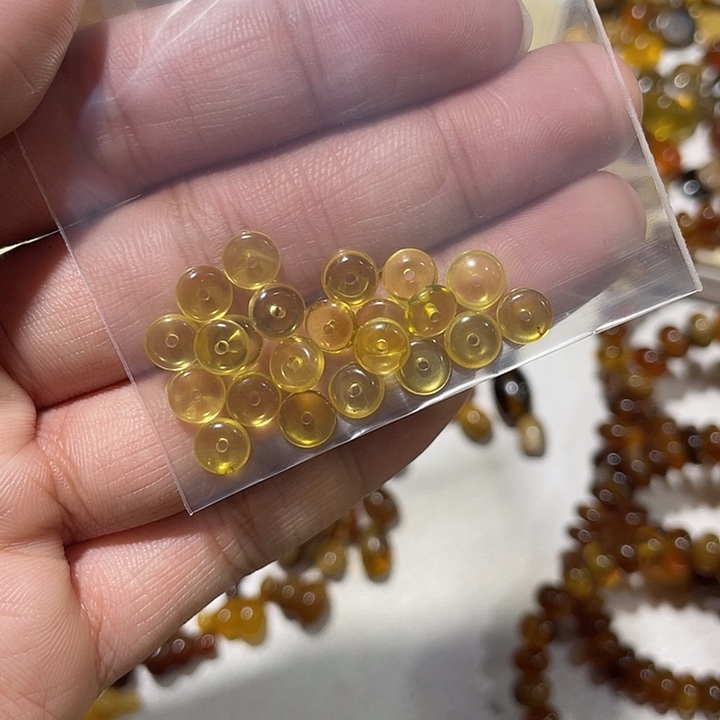 小***²琥珀未镶嵌裸石琥珀