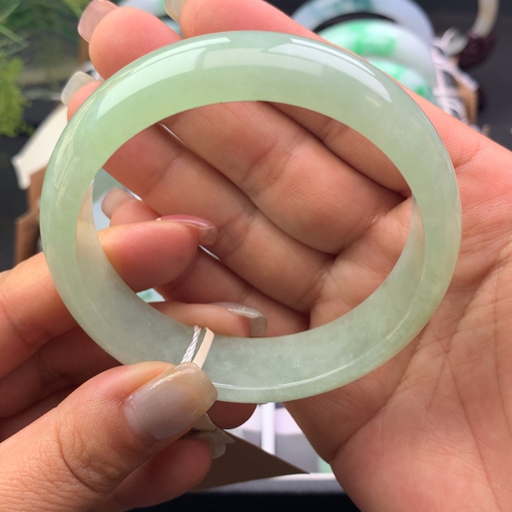 翡翠未镶嵌手镯天然翡翠手镯