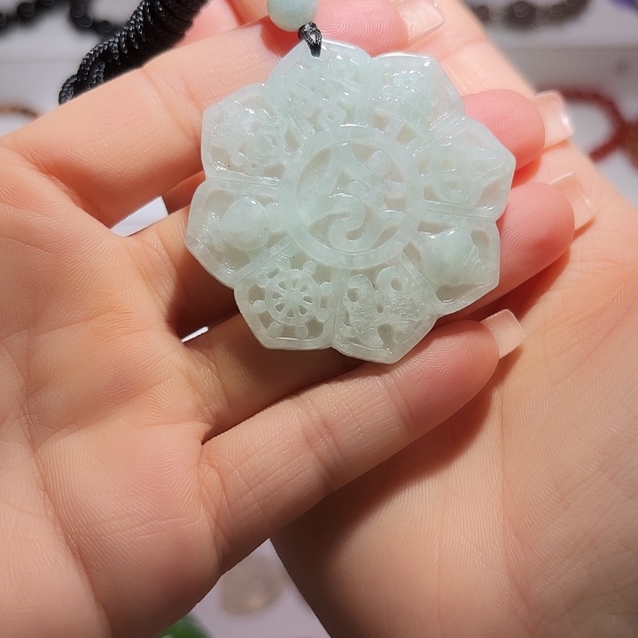 翡翠未镶嵌颈饰8888888899