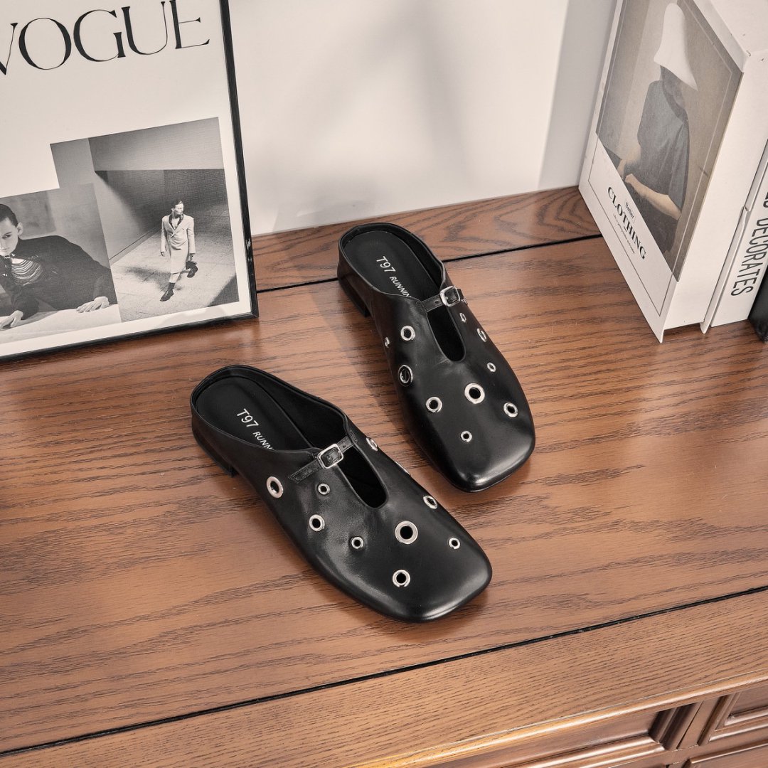 东东-新款欧洲站设计感镂空低跟百搭舒适外穿包头拖鞋G1079