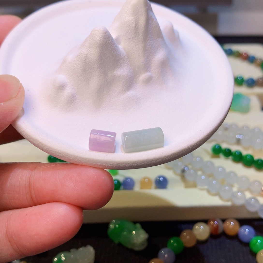 定制翡翠未镶嵌两颗桶珠53