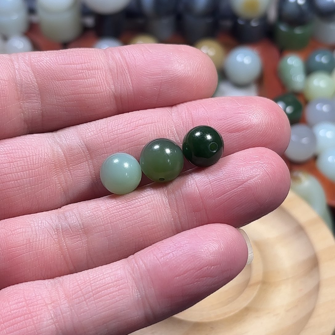 和田玉珠子未镶嵌?****一