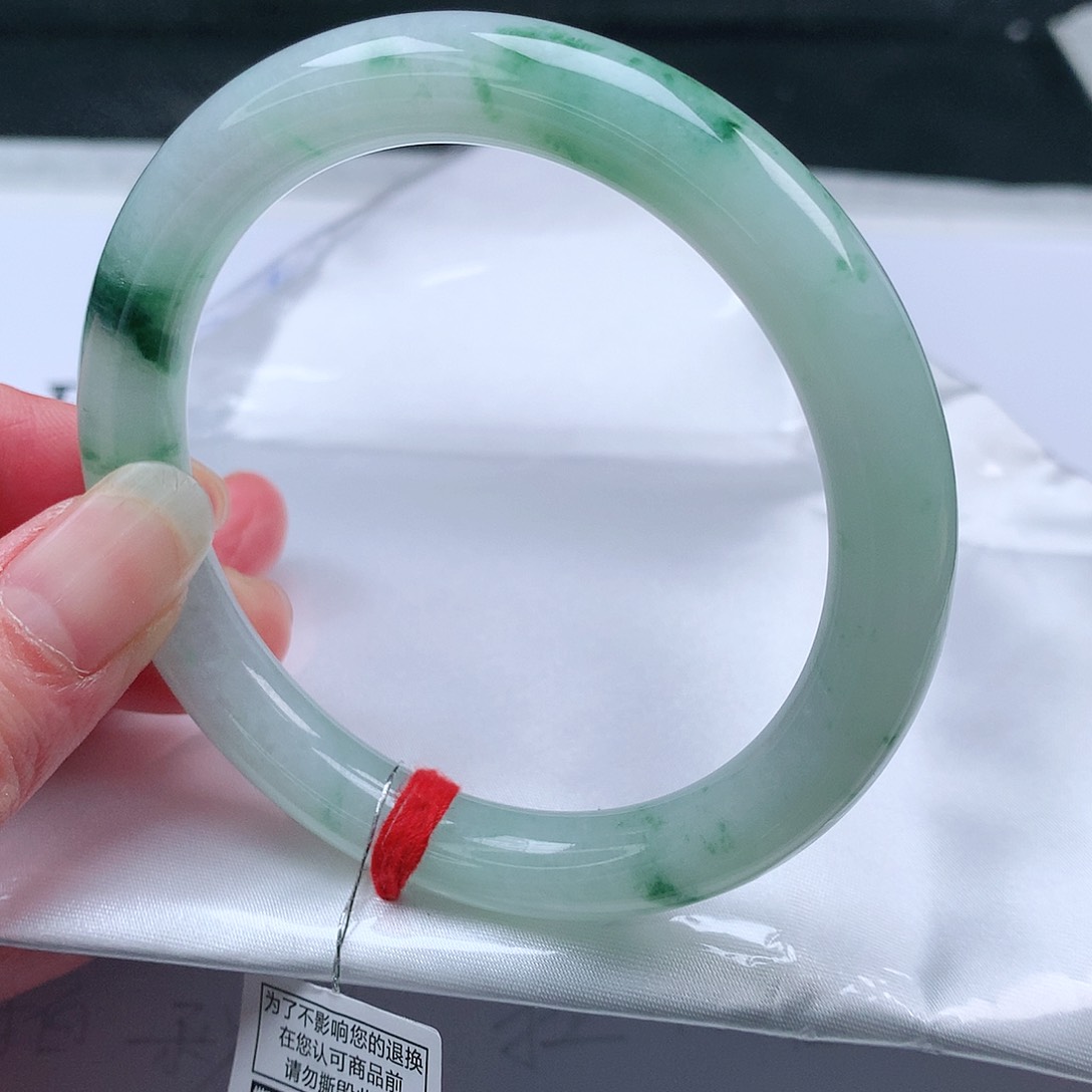 翡翠手镯未镶嵌57.5圈